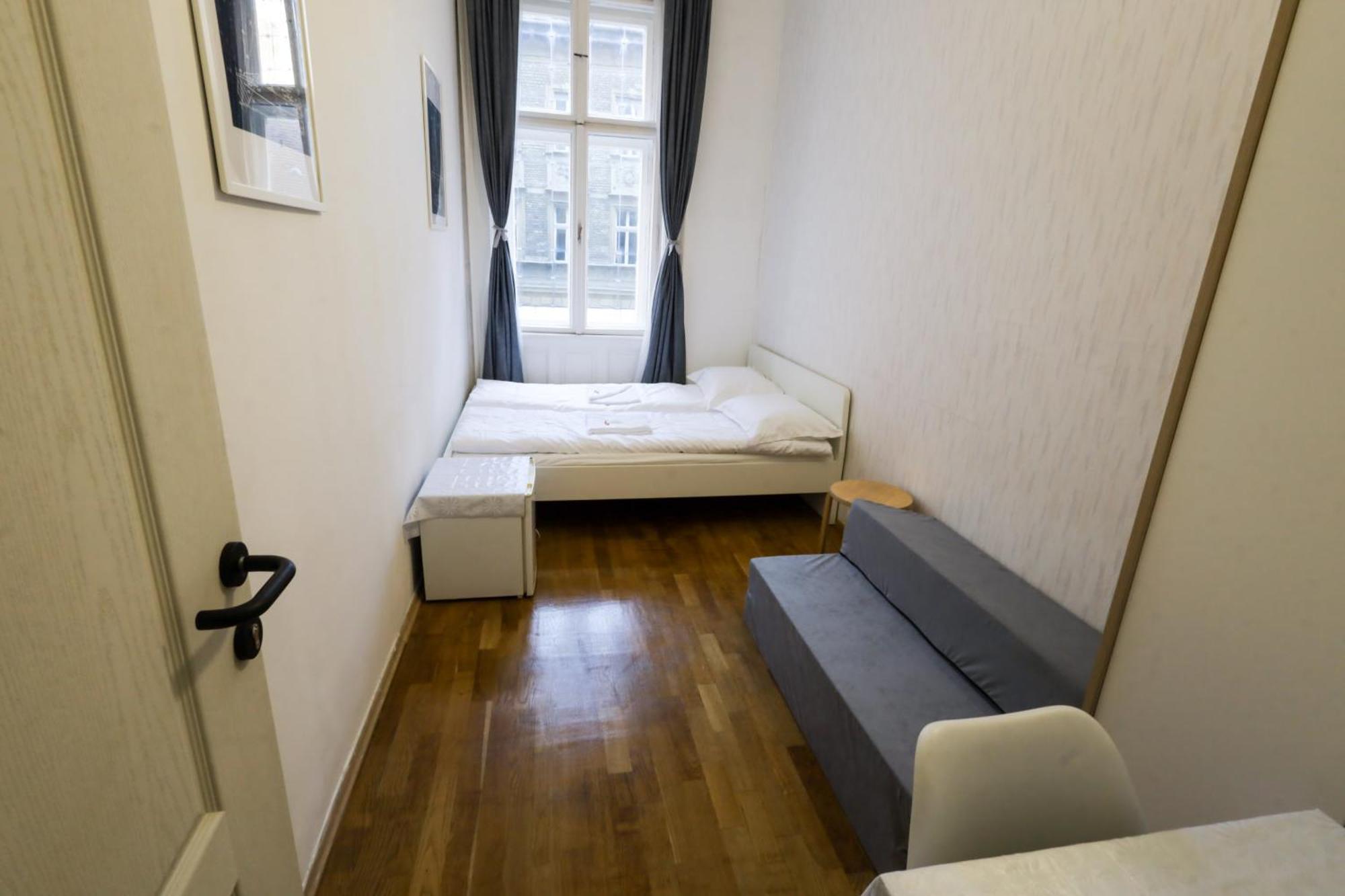Budapest Pest-Port Apartment 4 Rooms For 16 Person 외부 사진