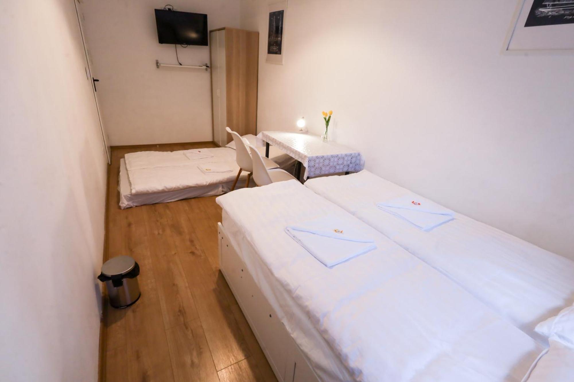 Budapest Pest-Port Apartment 4 Rooms For 16 Person 외부 사진
